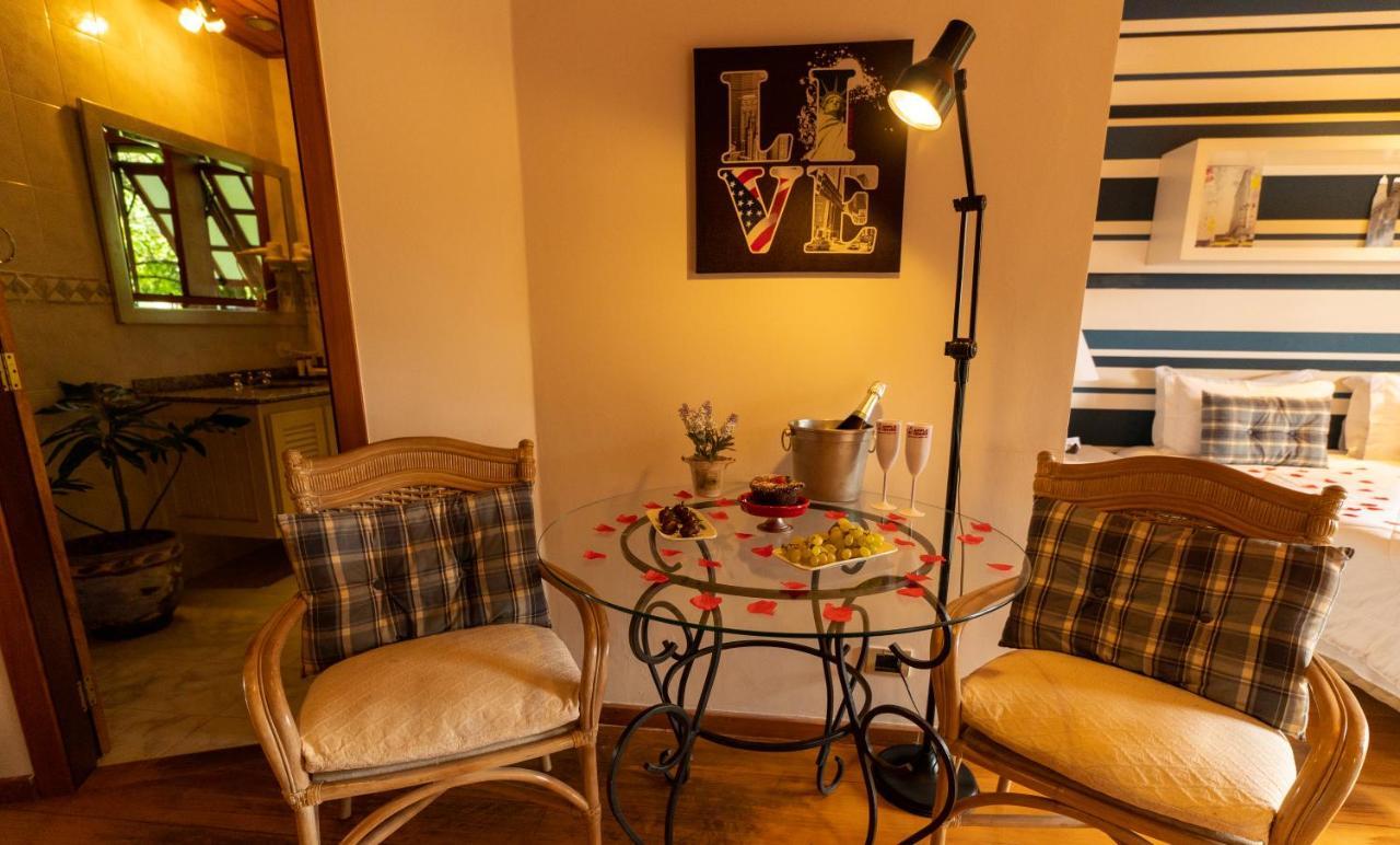 Pousada Apple House Campos Do Jordao 賓館