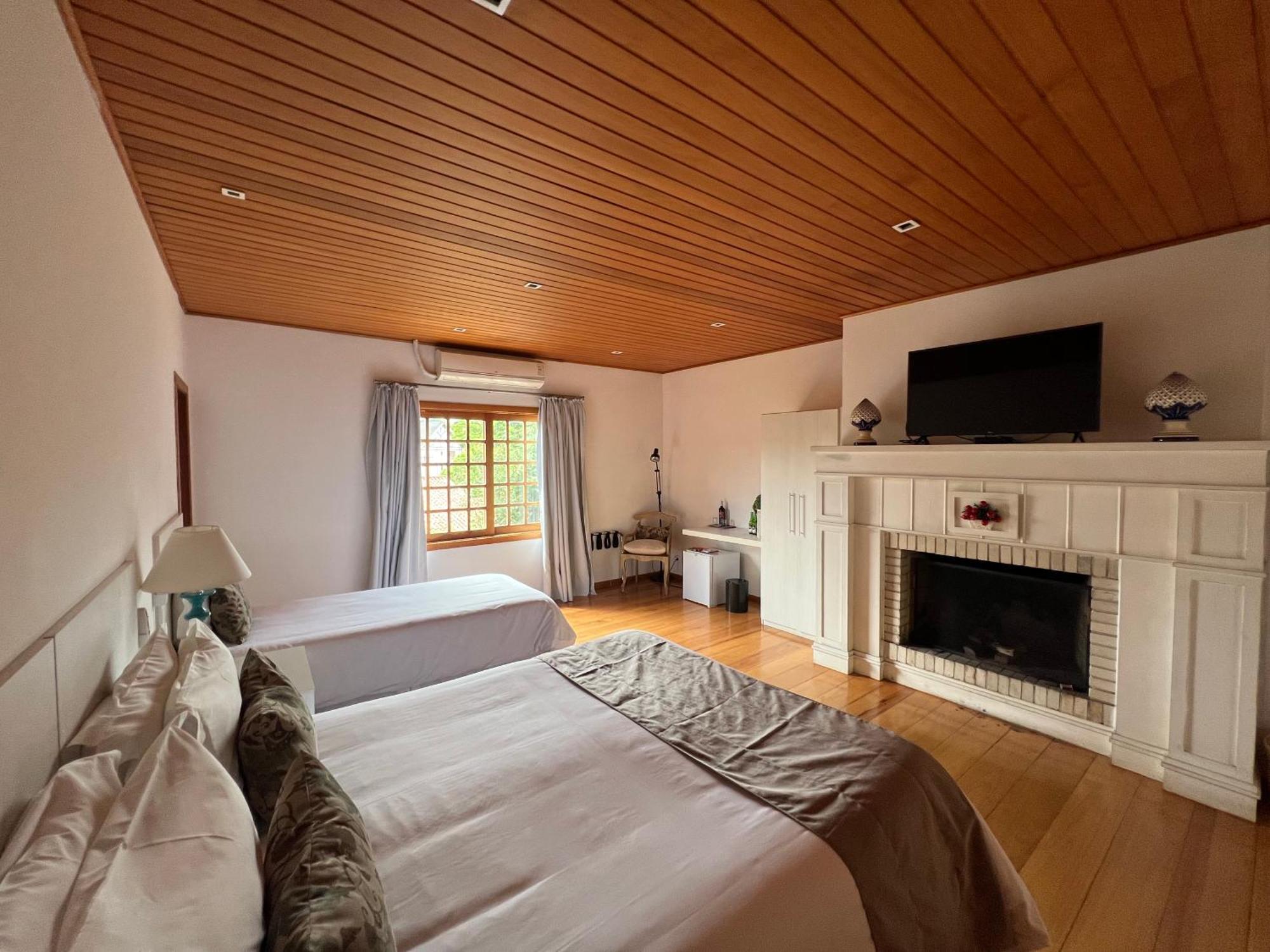 Pousada Apple House Campos Do Jordao 4*