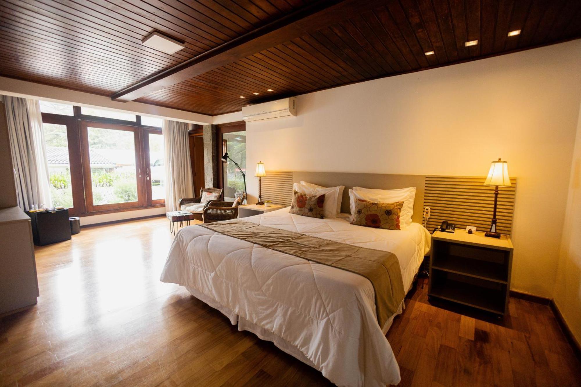 Apple House Inn 4*