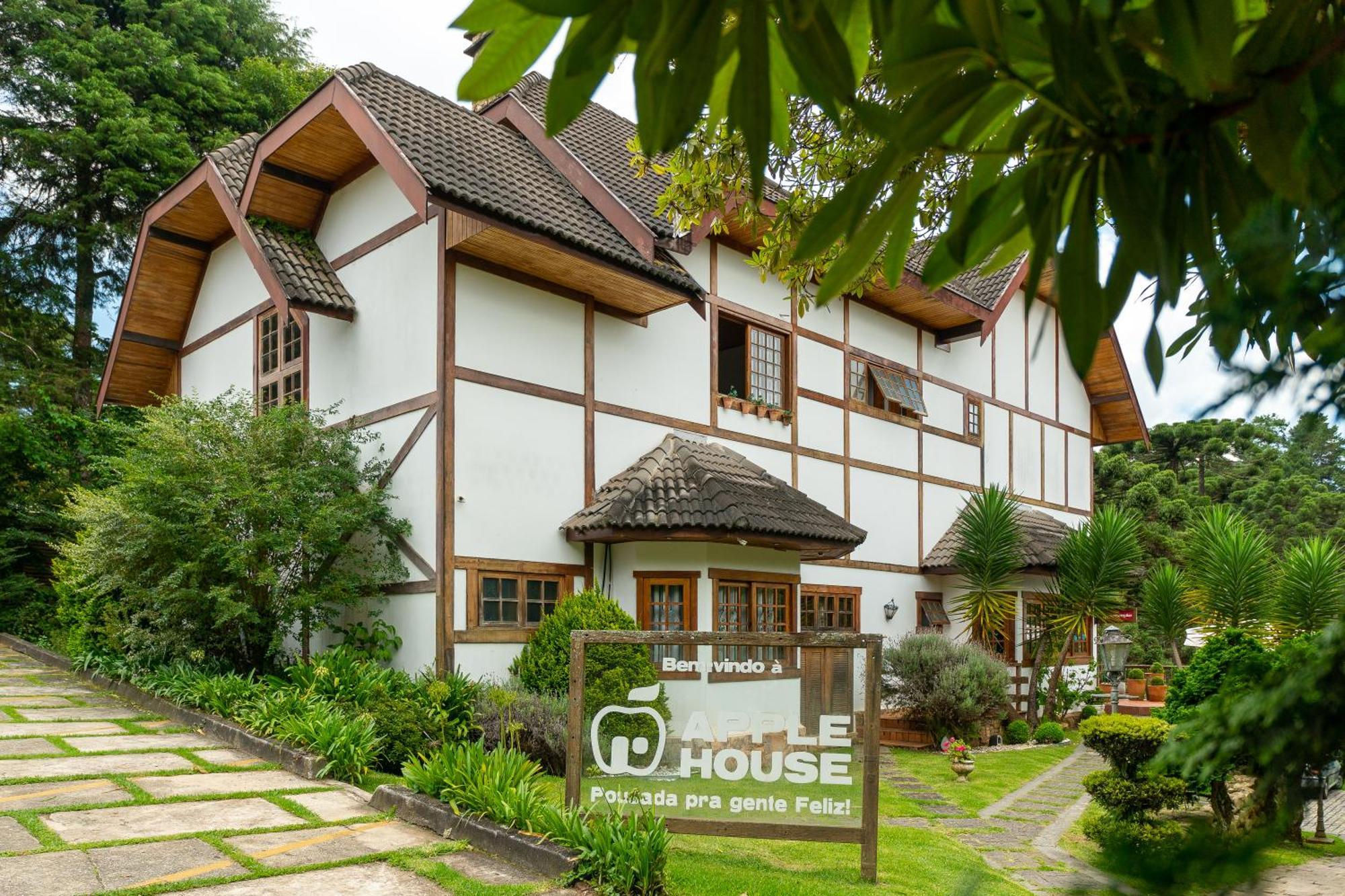 Inn Apple House 4*
